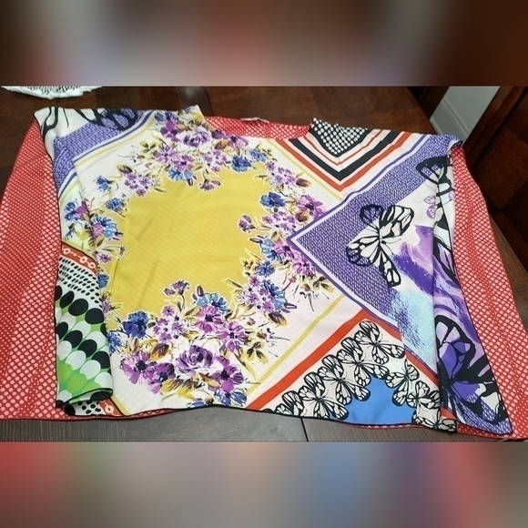 Cabi Women's Silk Artist Butterfly Print Kimono Top Size Small Style 345 - Picture 10 of 10